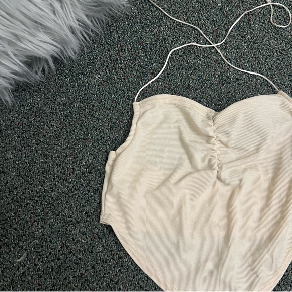 PRETTYLITTLETHING Nude Beige Front Ruched Ribbed Halter-neck Cropped Top Shirt S - Picture 11 of 16